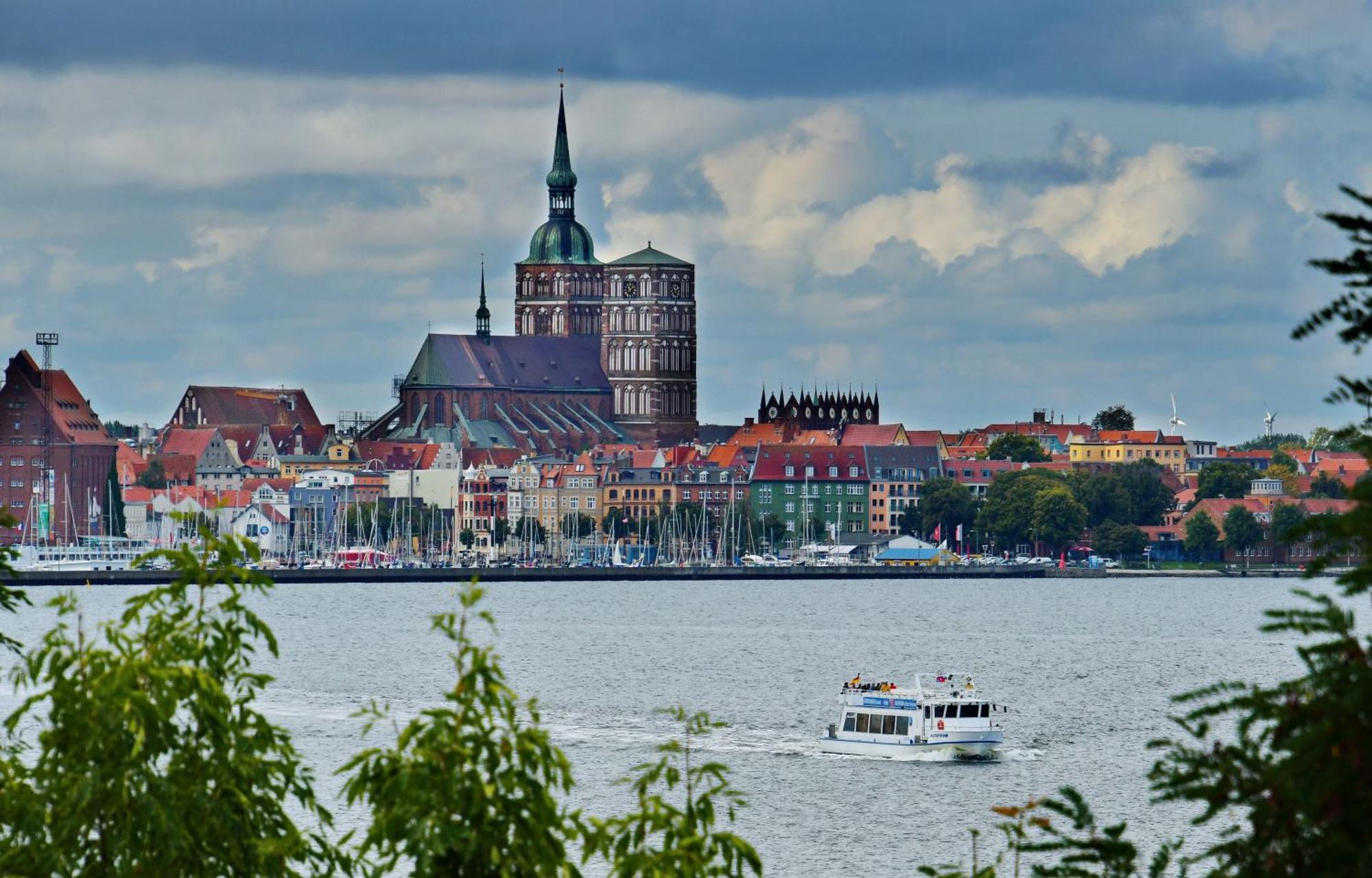 Ferienwohnung Sundueberblick - 150 Meter Zum Strand Altefähr Esterno foto